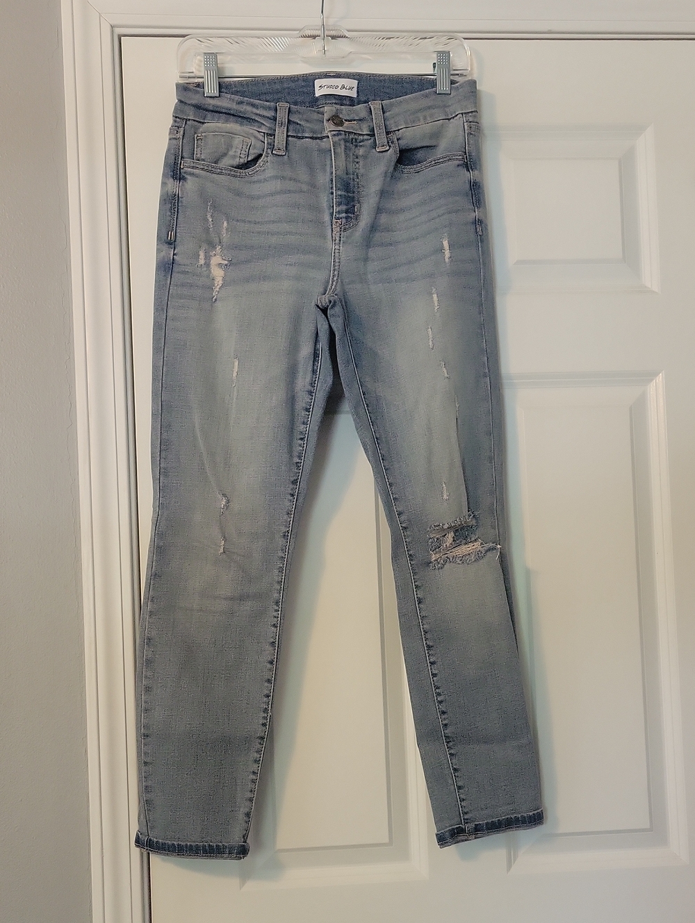 Studio Blue Light Blue Distressed Cropped Jeans